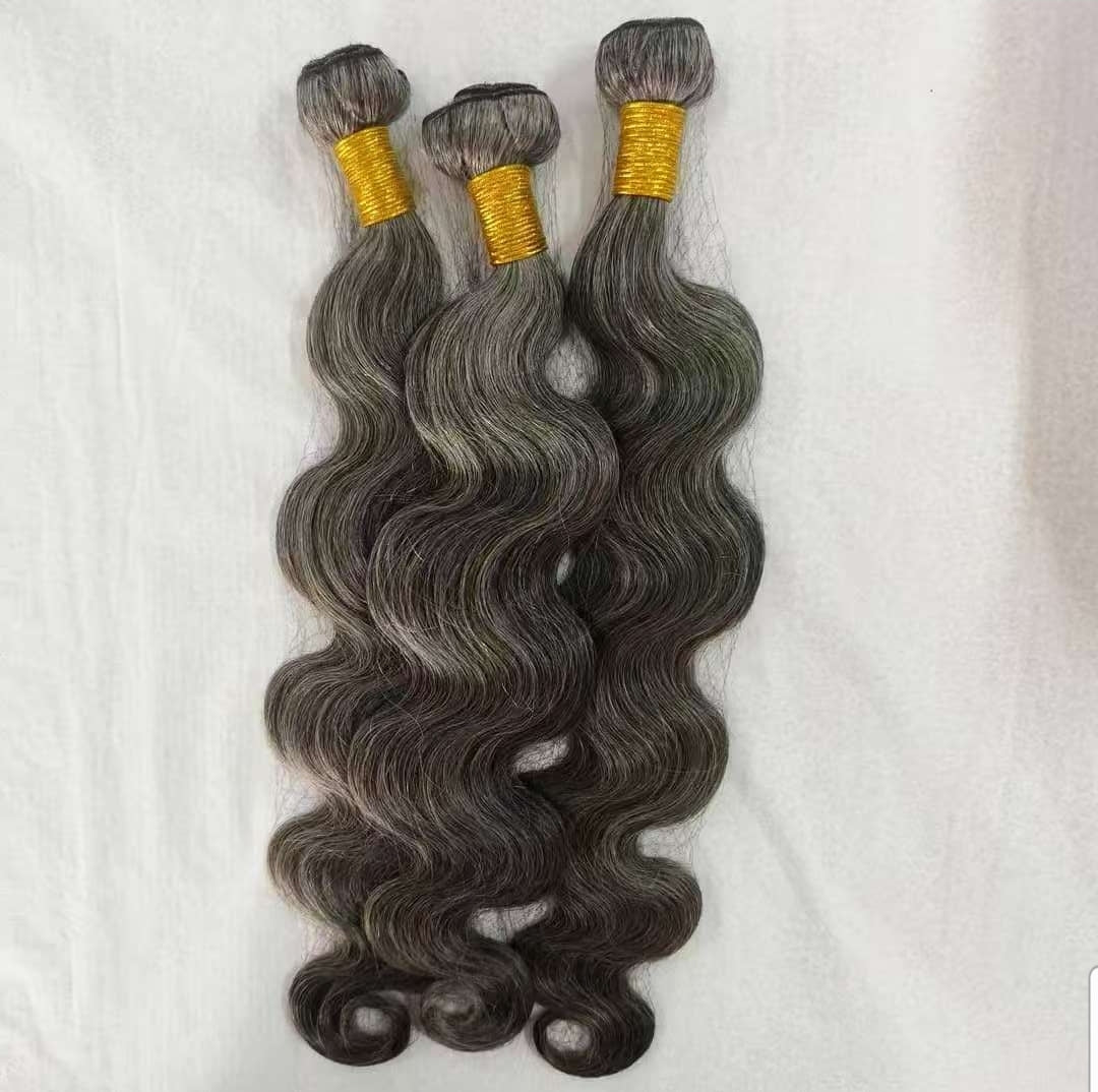 High-quality Grey Blend Body Wave Bundles featuring a beautiful mix of grey shades, Showcasing soft,bouncy waves that create a voluminous and stylish look The hair is smooth and shiny,perfect for various hairstyles.